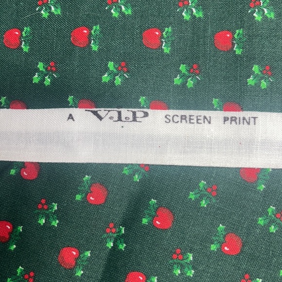 Large piece of Christmas fabric for crafts and sewing - Picture 6 of 7